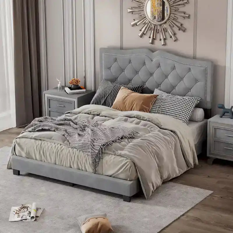 Struttura Letto Imbottita Queen Size con Design a Rivetti, Moderno Letto a Piattaforma in Velluto con Testiera Trapuntata, Grigio