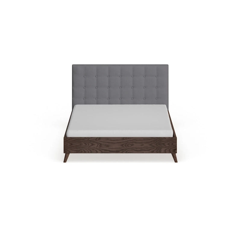 Letto a piattaforma Harjavalta in legno di noce con rivestimento grigio, stile Mid-century