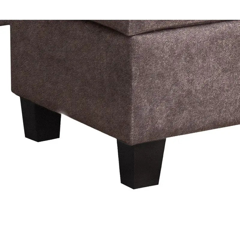 Divano sezionale in tessuto Diego 103.5 con chaise longue a destra, pouf contenitore e 2 cuscini decorativi
